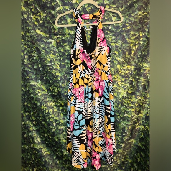 Colorful Halter Neck Dress - Picture 13 of 16